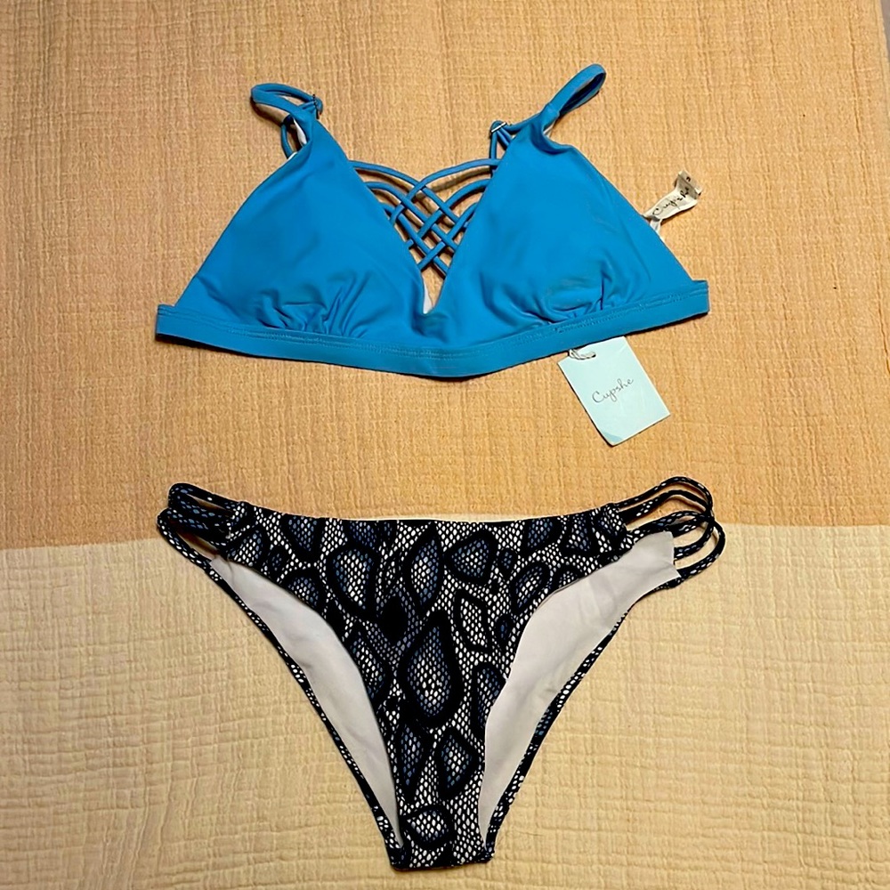 Two piece bikini by Cupshe brand. Size M. NWT!